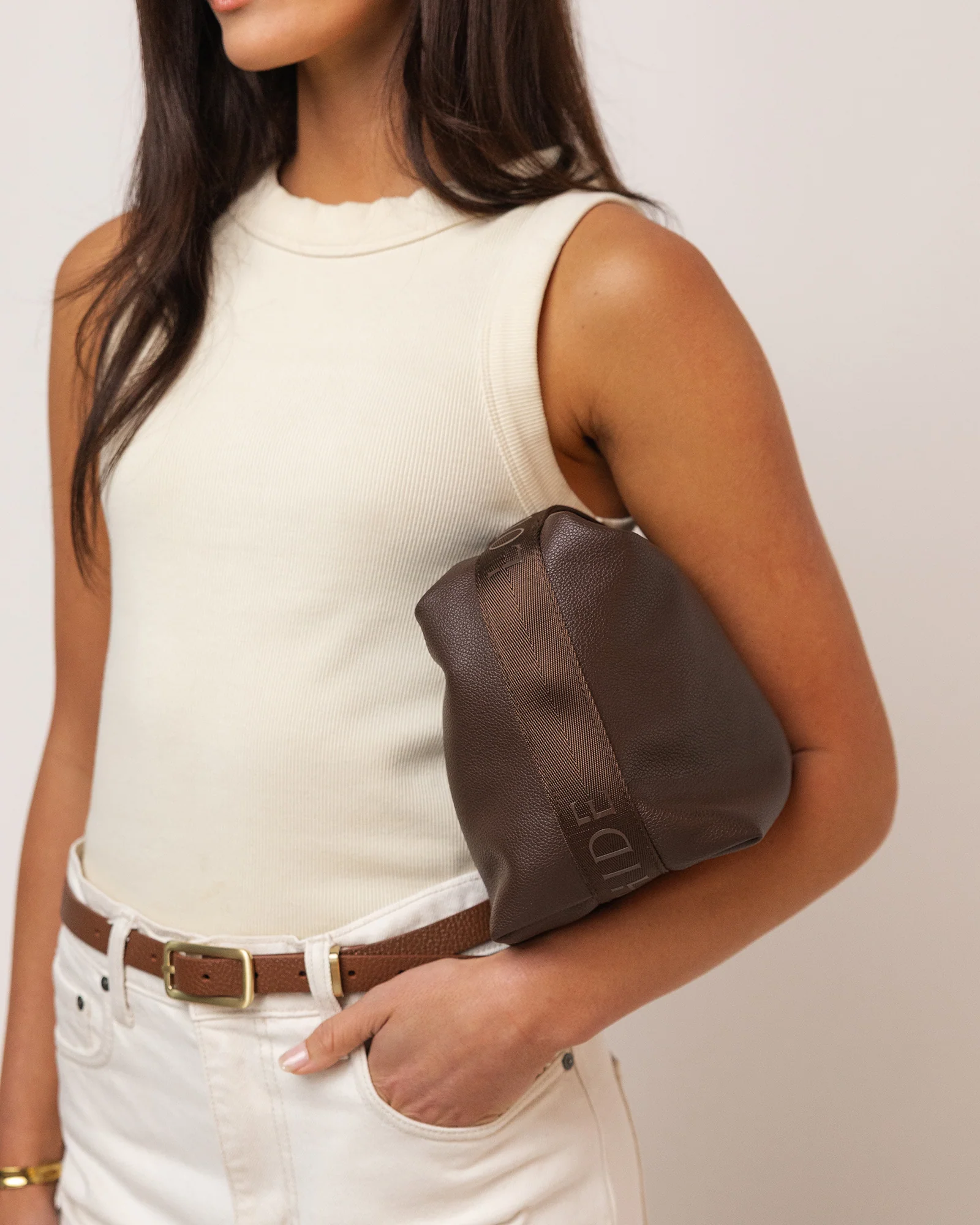 Duke Cosmetic Bag - Chocolate - Image 8
