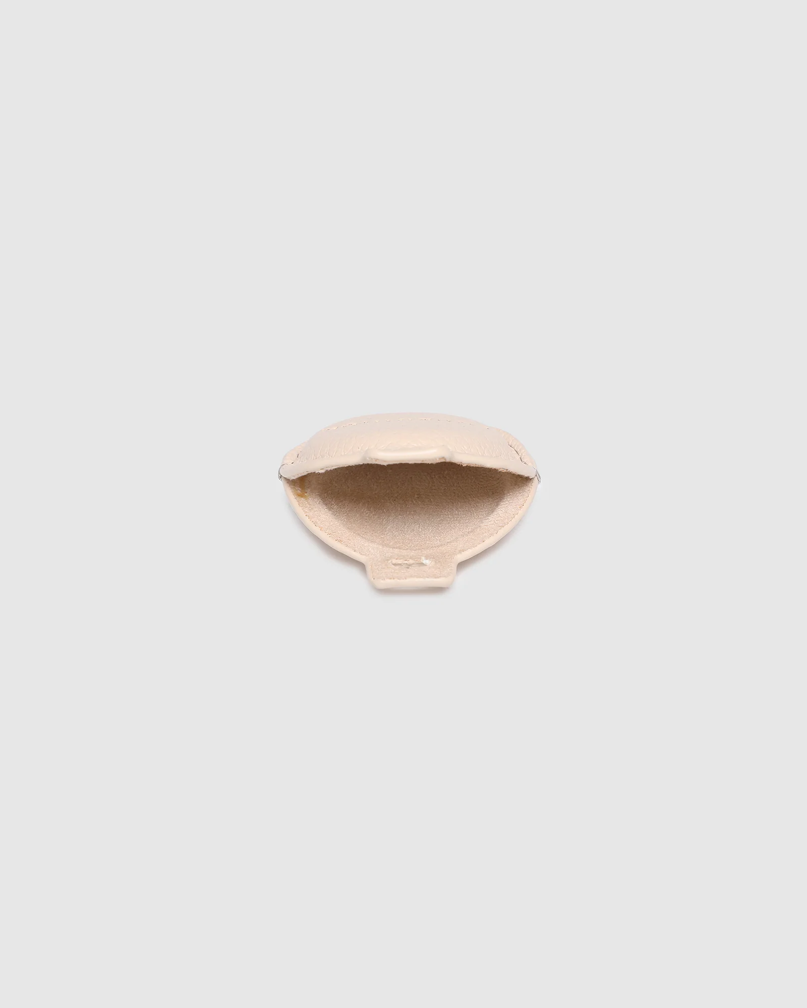 Opal Airtag Case - Vanilla - Image 5