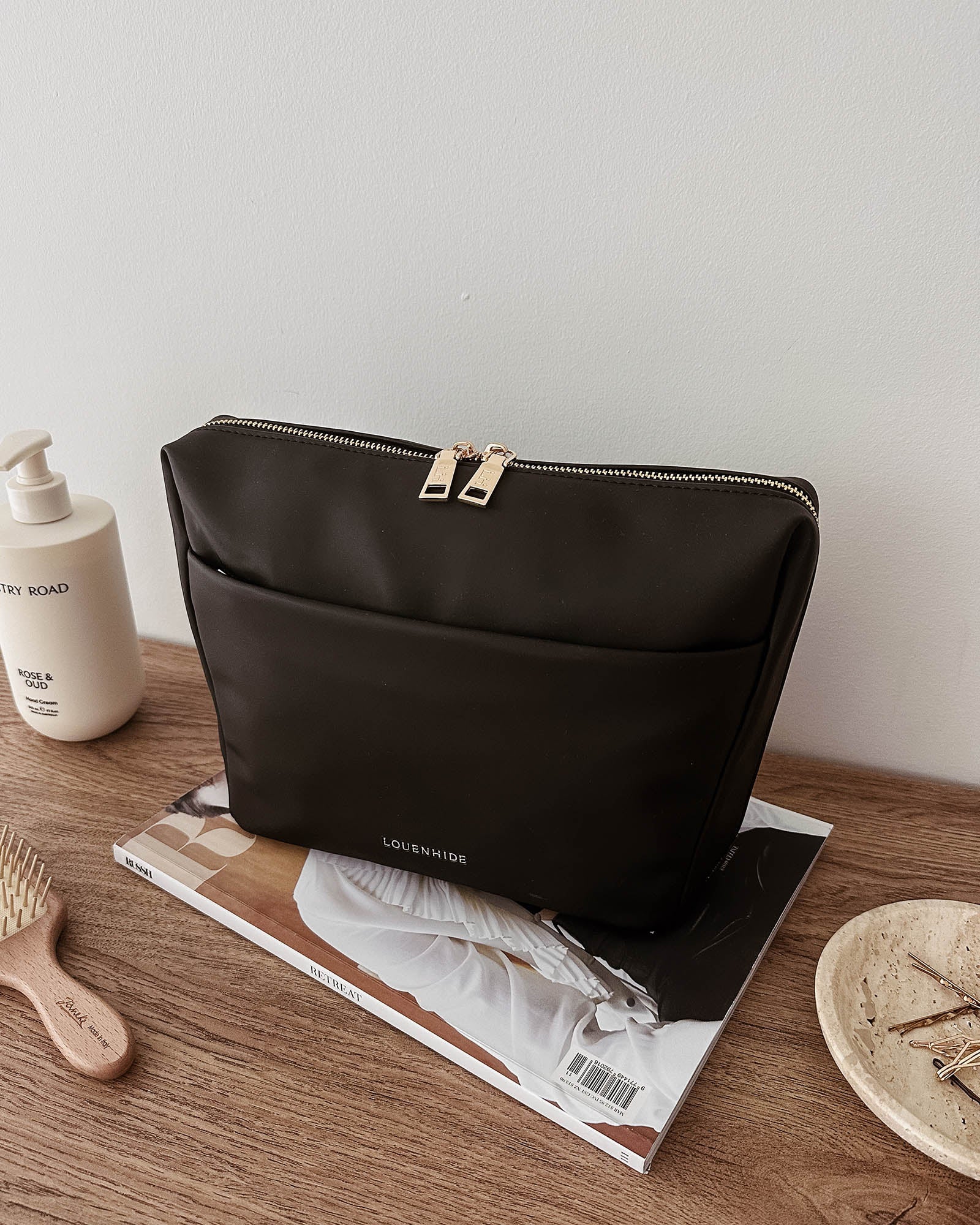Vanessa Cosmetic Bag - Black - Image 6