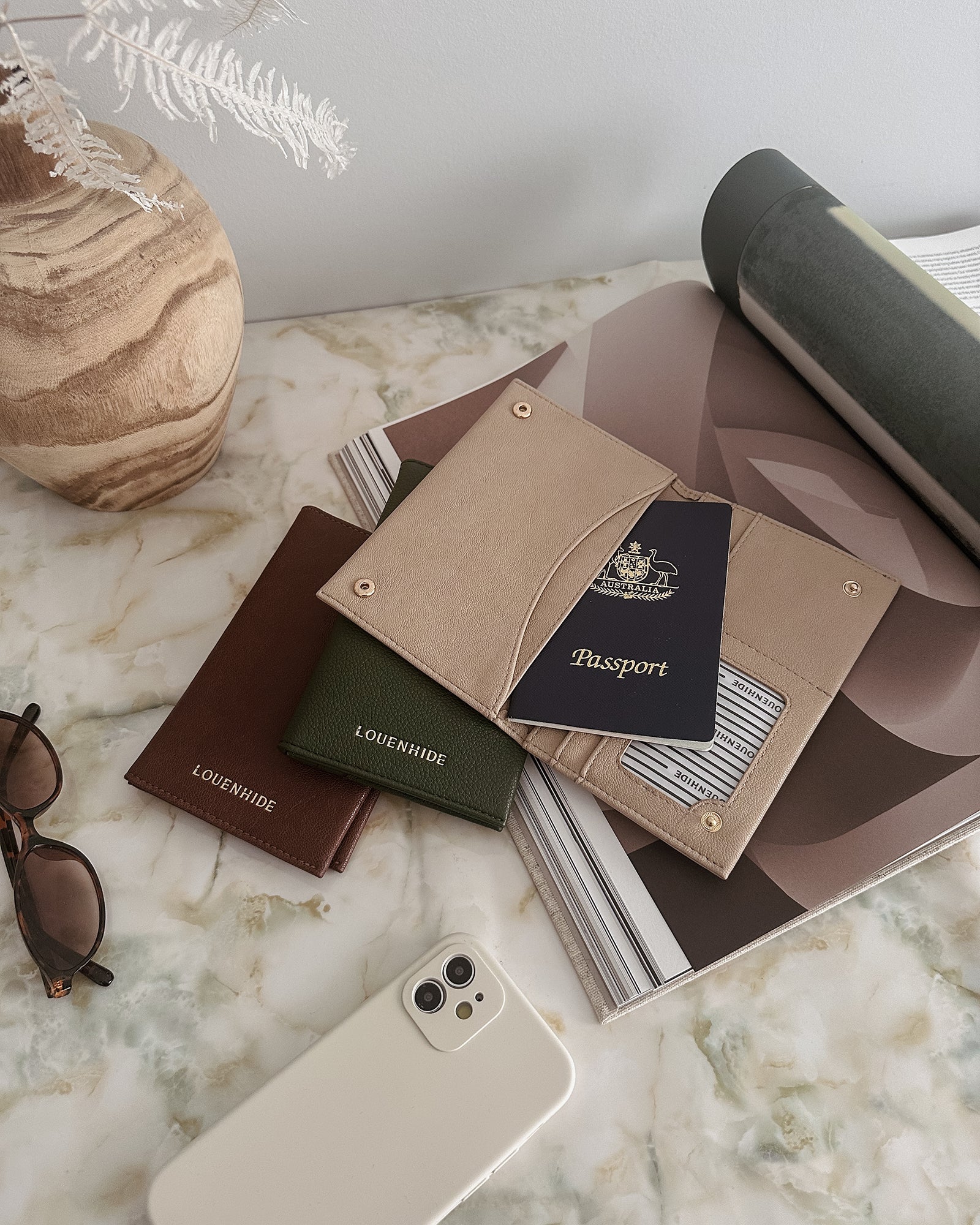 Venice Passport Holder - Olive - Image 2